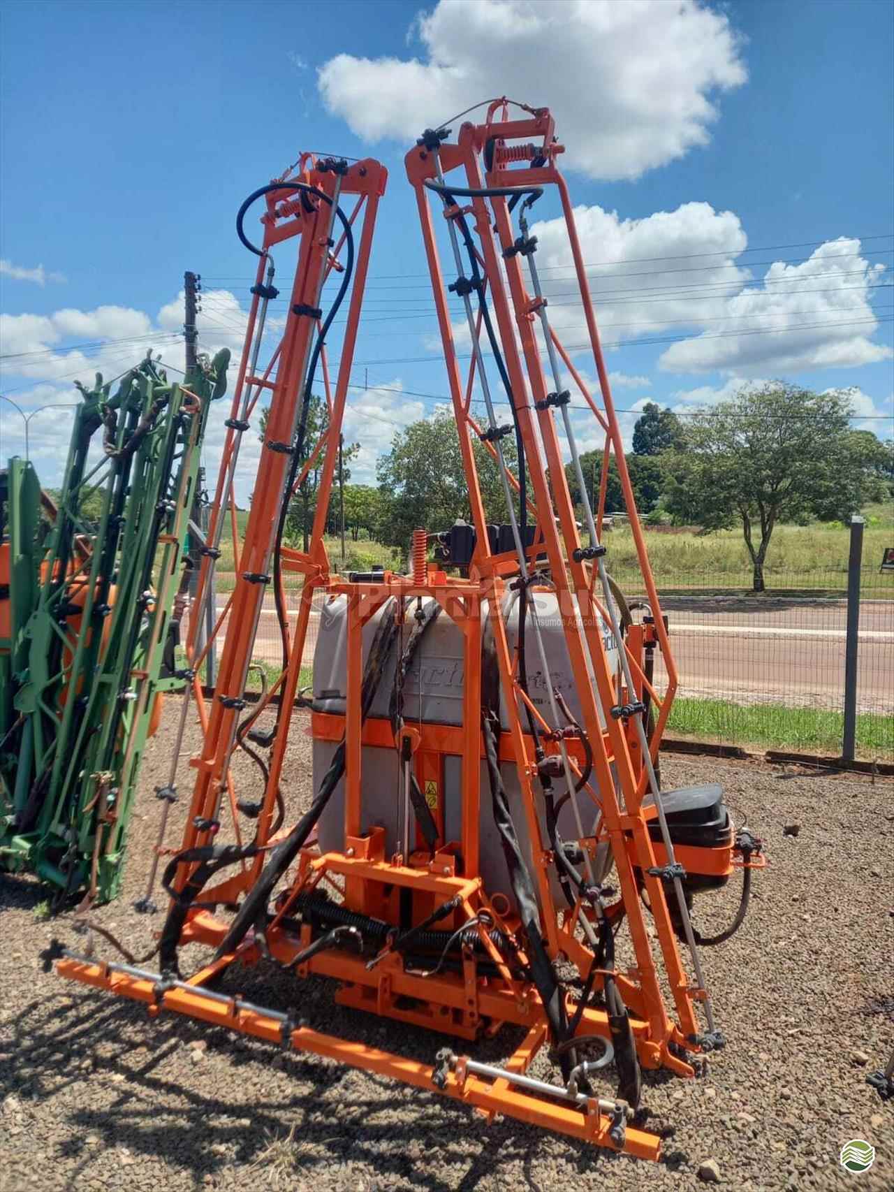 PULVERIZADOR JACTO CONDOR 800 AM18 Acoplado Hidráulico Planta Sul SEBERI RIO GRANDE DO SUL RS